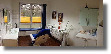 Unser Behandlungsraum für die medizinisch - kosmetische Therapie Unser Behandlungsraum für die medizinisch - kosmetische Therapie